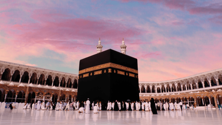 Practical Tips To Deal With Long Walks During Umrah 2026