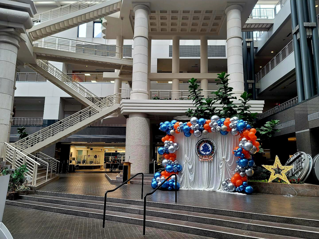 Sustainable Balloon Installations