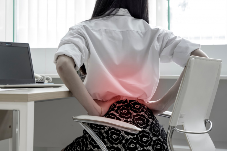 How Physio in Dee Why Can Help Desk Workers With Chronic Pain