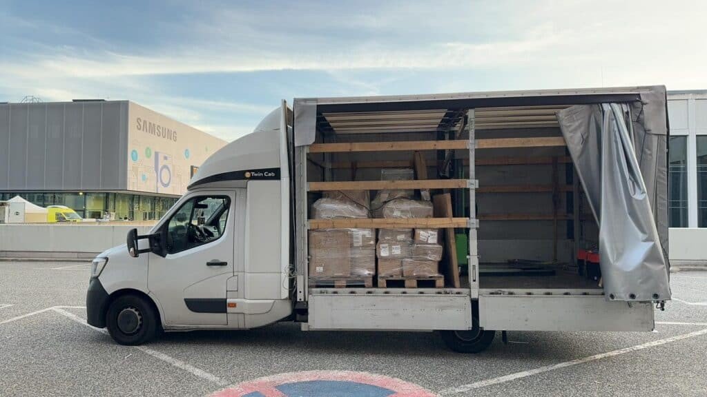 VANonsite Best Moving Company to Netherlands